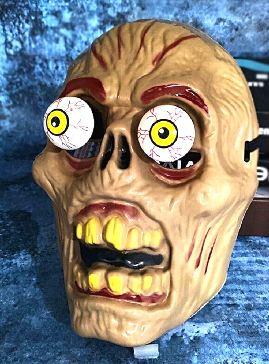 Korku Maske ( Gözleri Oynayan )